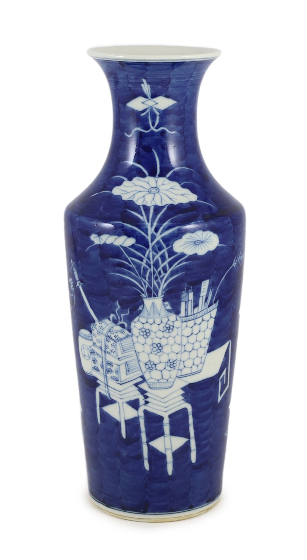 A Chinese blue and white 'Antiques' vase, early 20th century, 38 cm high